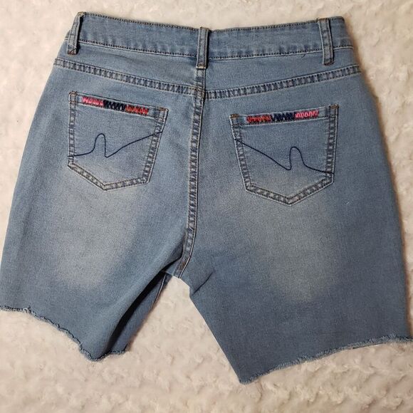 Miss Look size small aztec print embroidered 7" denim jean festival boho shorts - Picture 5 of 7